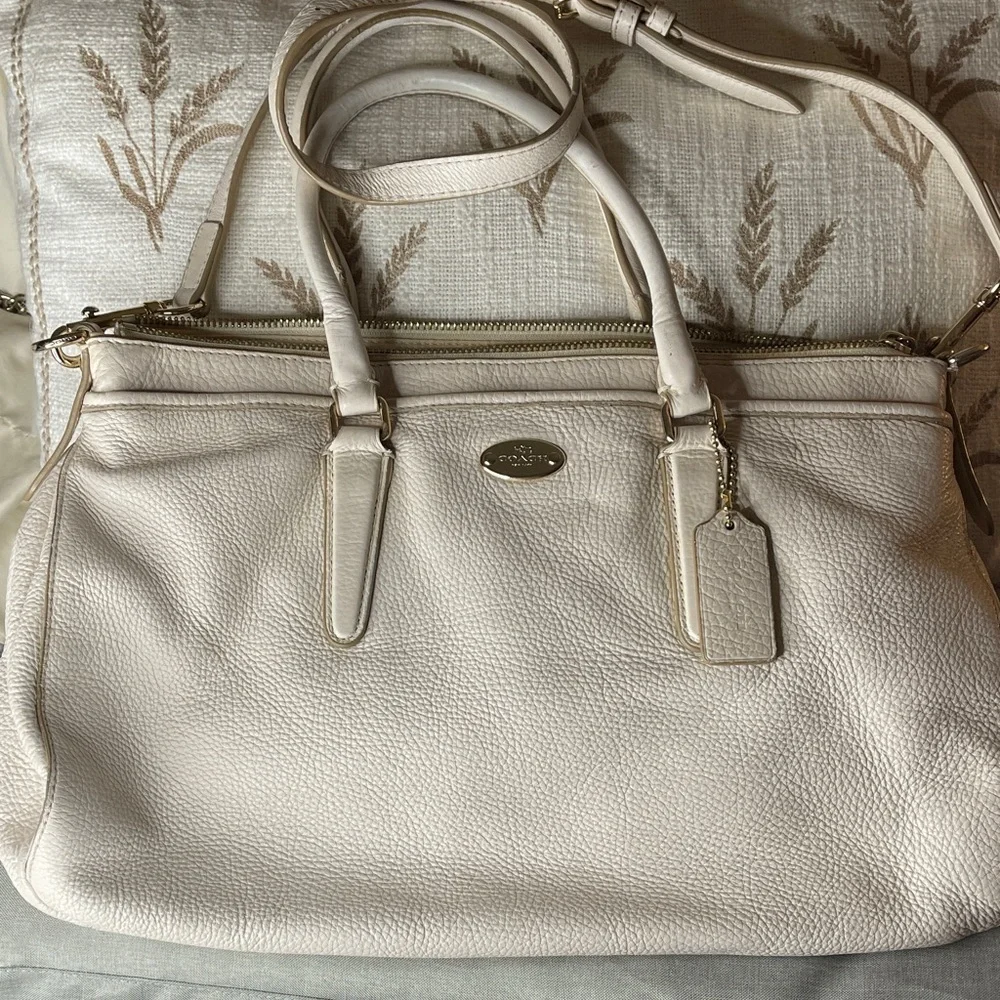 Coach Off-White Leather Shoulder Bag Classic Pebble Leather by StageCoach Coach